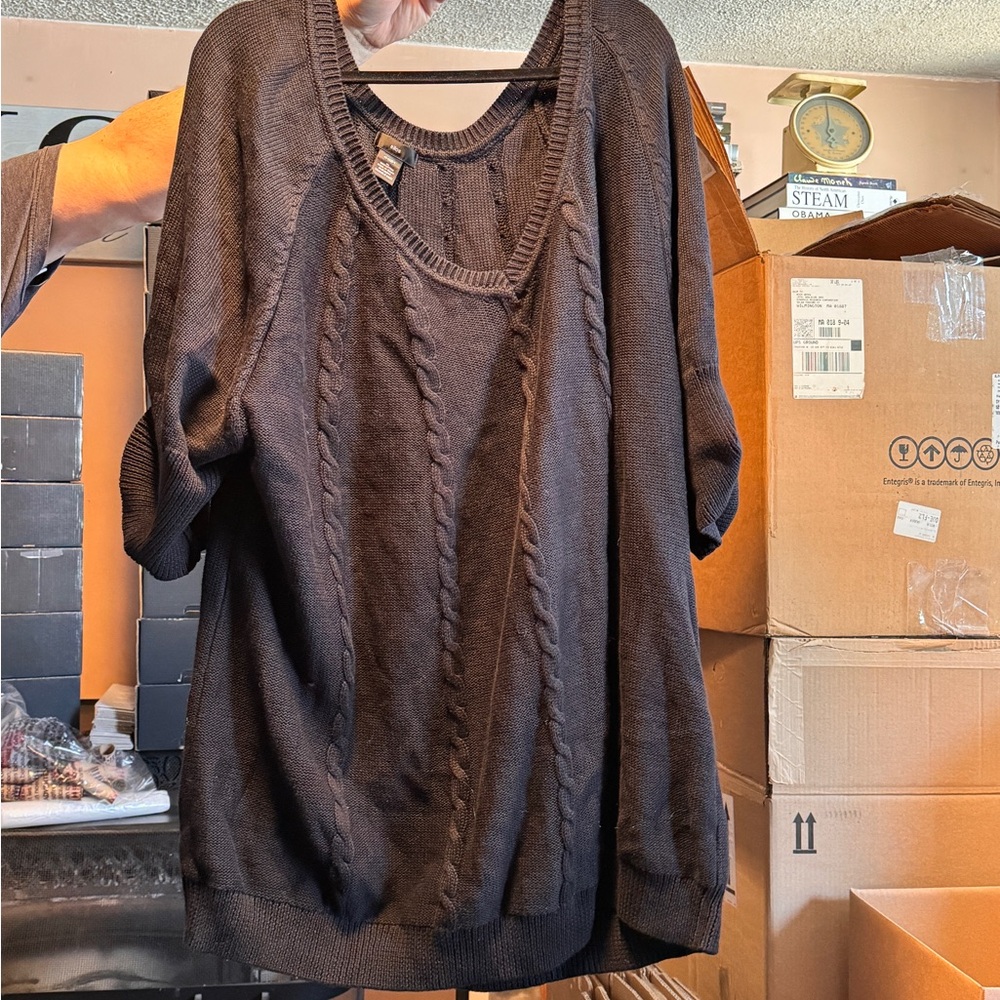 Short sleeve Sweater